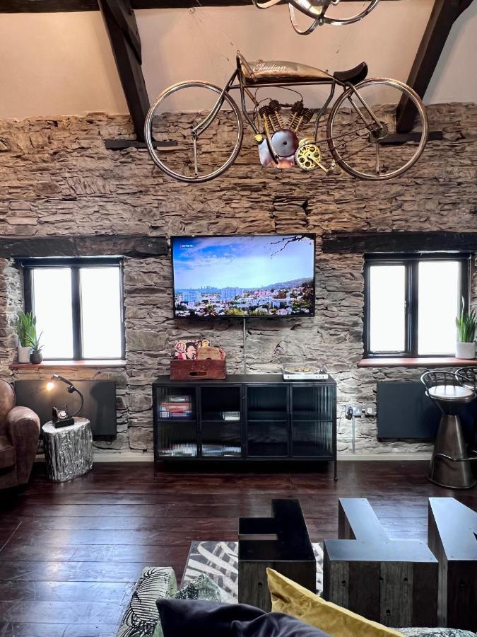 Loft 11 Stunning Luxury Nyc Loft Style Interior Designed 2Bd Apartment Excellent City Centre Location Mezzanine Cinema Room Designer Furniture Amazing Space Douglas Esterno foto