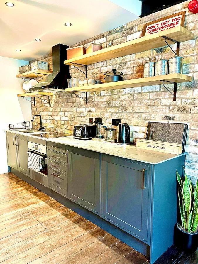 Loft 11 Stunning Luxury Nyc Loft Style Interior Designed 2Bd Apartment Excellent City Centre Location Mezzanine Cinema Room Designer Furniture Amazing Space Douglas Esterno foto